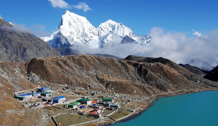 Everest Base Camp Trek with Gokyo Valley (Cho la Pass)