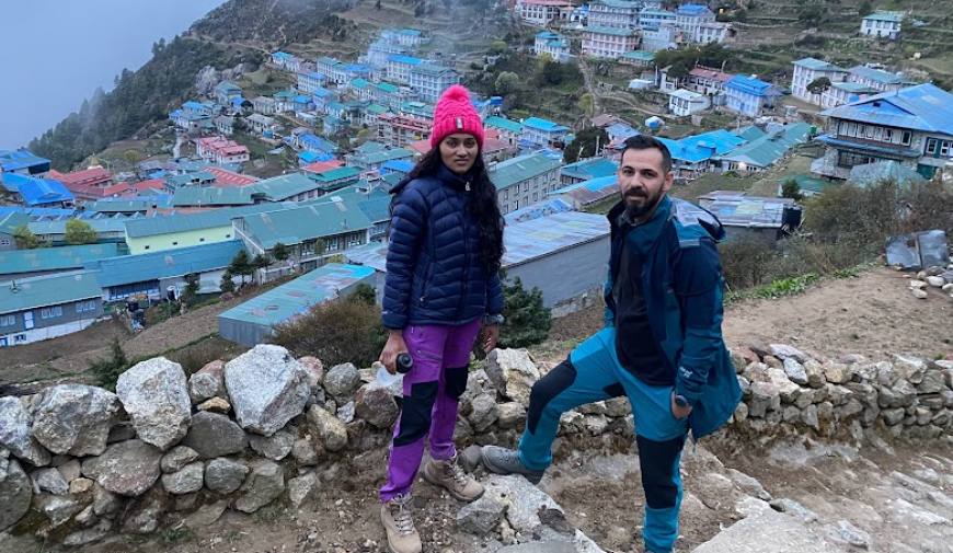 Ladies guide in Nepal