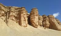 Upper Mustang wall