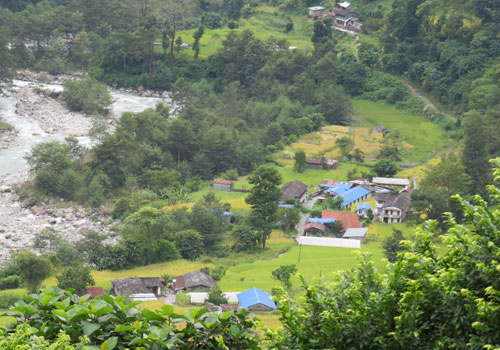 Ghandruk (1,940 m) to Naya Pull (4 hrs.) and drive to Pokhara; 1.30 hrs.