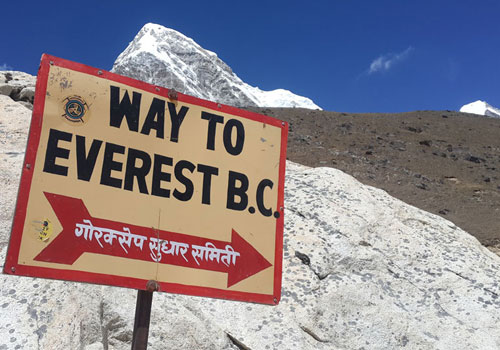 Lobuche to Gorak Shep (5,170 m/16,961ft), visit Everest Base Camp (5,364 m/17,594 ft.): 6-7 hours