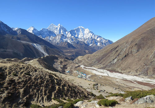 Pheriche to Namche Bazaar (3,440m/11,280 ft.): 6 - 7 hours