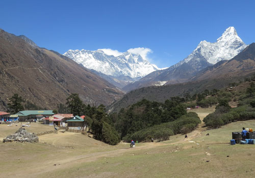 Namche Bazaar to Tengboche (3,870m/12,694ft): 5- 6 hours