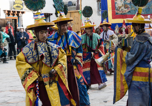 Tsarang to Lo-Manthang/1st day Teeji festival (3,730m/12,234ft): 3-4 hours